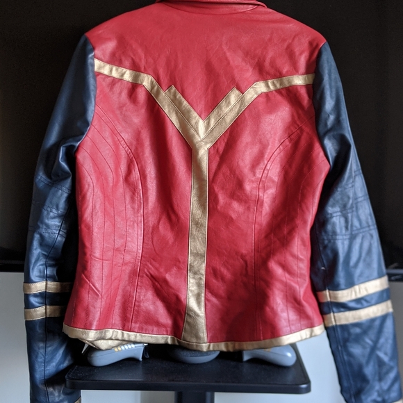 Her Universe Wonder Woman Faux Leather Jacket - Picture 5 of 6